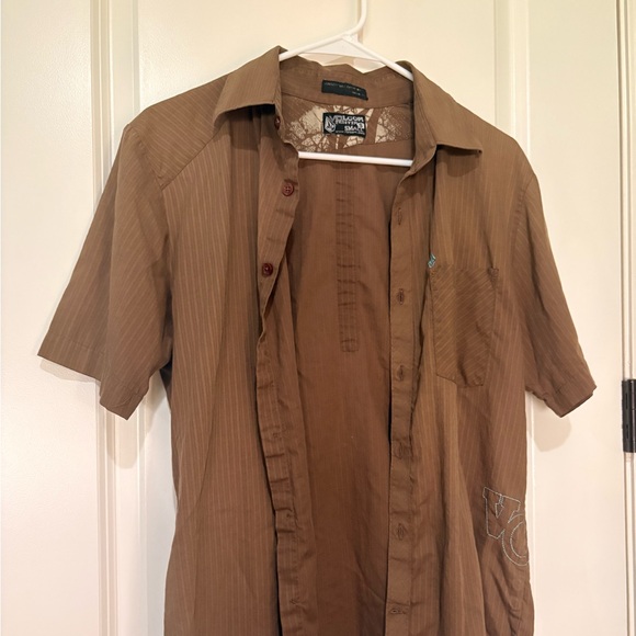 Volcom Brown Textured Button-Up - Picture 1 of 5